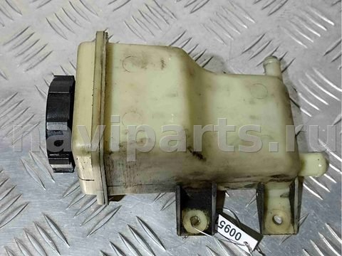 Бачок гидроусилителя Opel Vectra, 2001 г., OEM 90575635, арт. 009513