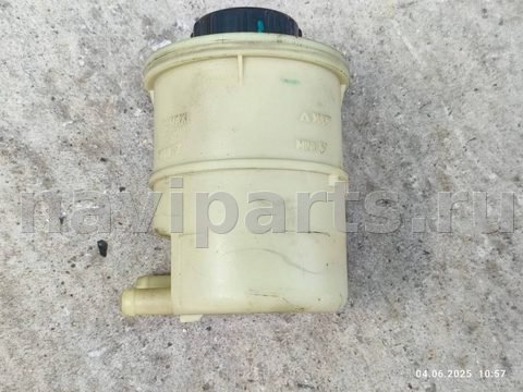Бачок гидроусилителя Renault Duster, 2014 г., OEM 7700795347, арт. 025W312094