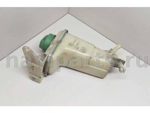 Бачок гидроусилителя Volkswagen Passat, 2000 г., OEM 8D0422373C, арт. 2026473