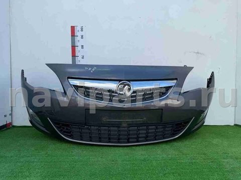 Бампер передний Opel Astra, 2010 г., арт. 01002