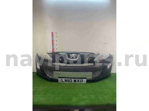 Бампер передний Peugeot 308, 2010 г., арт. 01680