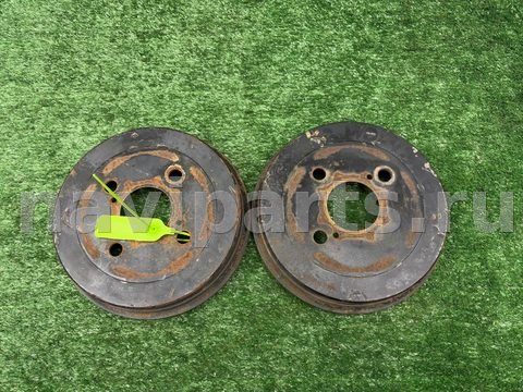 Новое Toyota iQ, 2016 г., OEM 4243174010, арт. 02493545