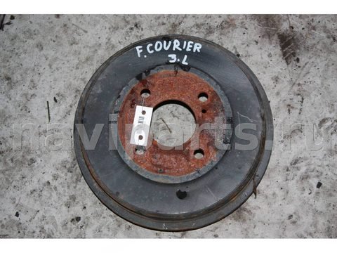 Новое Ford Tourneo Courier, 2015 г., арт. I00046981