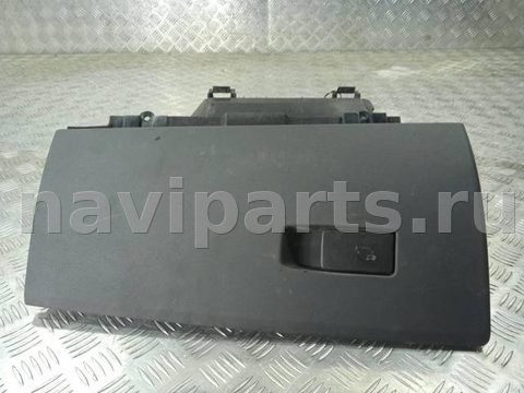 Бардачок Volvo V70, 2012 г., OEM 39810153, арт. 113631.100