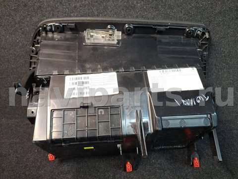 Бардачок BMW X4 F26, 2016 г., OEM 105019670, арт. 322942, фото 6