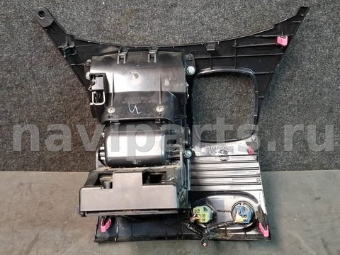Бардачок Toyota Sienna, 2007 г., OEM 55420AE010, арт. 331621, фото 4