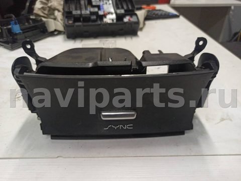 Бардачок Ford Edge, 2015 г., арт. 48167926