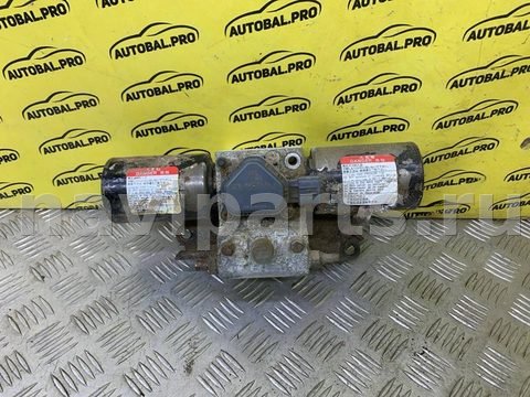 Блок клапанов гидроподвески Toyota Land Cruiser Prado, 2014 г., арт. 248742