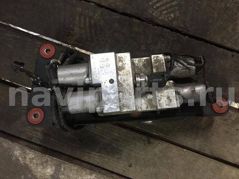 Блок клапанов гидроподвески BMW X5 E70, 2008 г., OEM 43076127H, арт. 2877