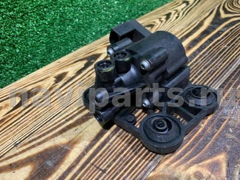 Блок клапанов гидроподвески Land-Rover Range Rover, 2004 г., арт. 38672930, фото 3
