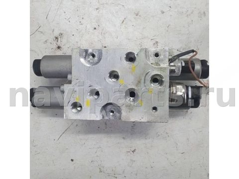 Блок клапанов гидроподвески BMW X5 F15, 2013 г., OEM 6794578, арт. B22658_5, фото 4