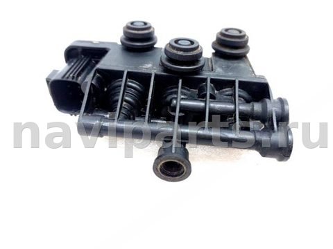 Блок клапанов гидроподвески Land-Rover Range Rover, 2010 г., арт. Star_70335, фото 3
