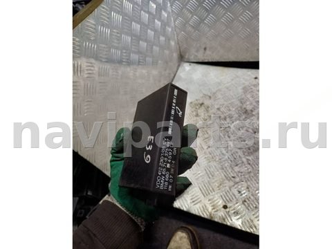 Новое BMW 5 E39, 1997 г., OEM 8375497, арт. 103407335