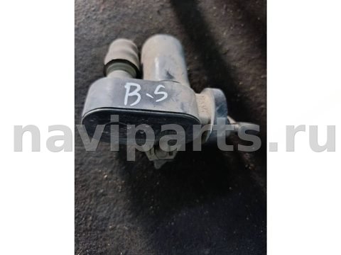 Новое Volkswagen Passat B5, 1998 г., OEM 811907325, арт. 115102772