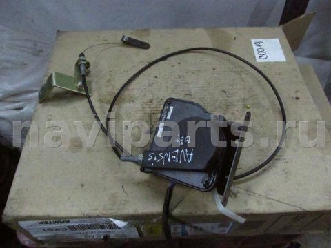 Новое Toyota Avensis, 2001 г., арт. 57063231