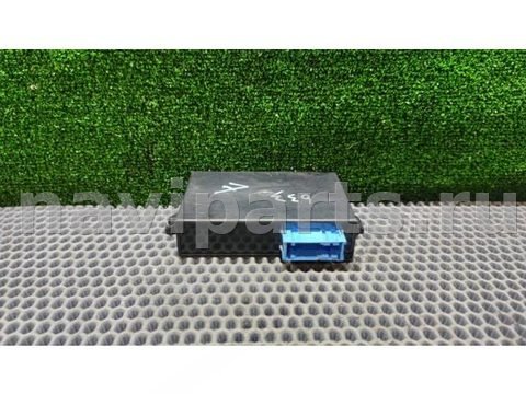 Новое BMW 5 E39, 1999 г., OEM 65718375497, арт. 65253358