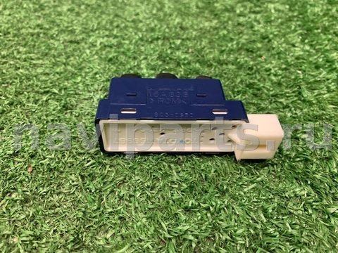 Блок памяти сидений Toyota Harrier, 2008 г., OEM 8492748020, арт. 1208394312415670144_2