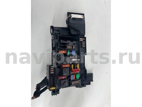 Блок предохранителей BMW i3 I01, 2015 г., OEM 9270355, арт. 10742