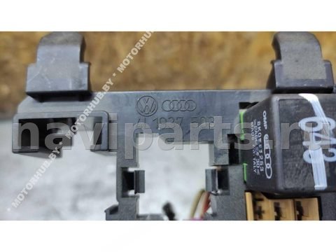 Блок реле Audi Q7, 2008 г., OEM 4L1937503, арт. 00062799, фото 4