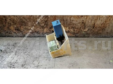 Блок реле BMW 5 E39, 2002 г., OEM 1383417, арт. 00074521