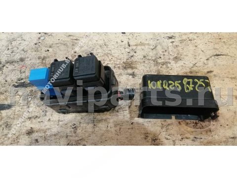 Блок реле Nissan Qashqai+2 J10, 2012 г., арт. 00087257
