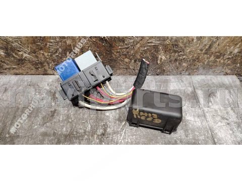 Блок реле Renault Megane, 2017 г., OEM 820222933, арт. 00116653
