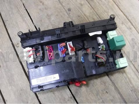 Блок реле BMW X5 E53, 2001 г., OEM 8384527, арт. 0047622