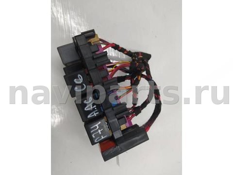 Блок реле Audi A6, 2010 г., OEM 4F0937503, арт. 10392970, фото 2