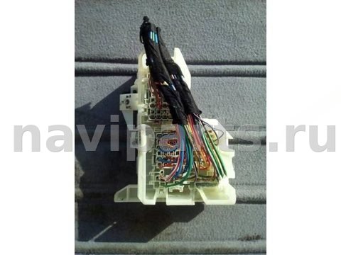 Блок реле Land-Rover Freelander, 2011 г., OEM 6G9T14K131DA, арт. 2222