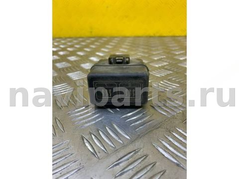 Блок реле Mitsubishi L200, 2006 г., OEM MR301978, арт. 222325