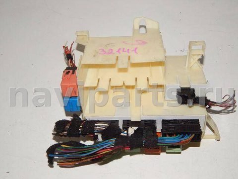 Блок реле BMW 3 E46, 2003 г., OEM 61358371312, арт. 32141
