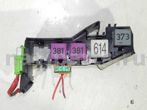 Блок реле Audi A8 D3, 2004 г., OEM 4E0937503B, арт. 32315
