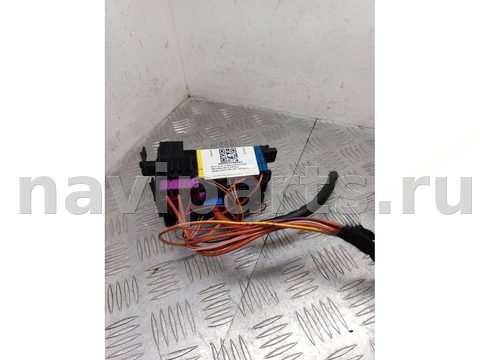 Блок реле Mercedes C W205, 2017 г., OEM A2059067200, арт. 999593798263