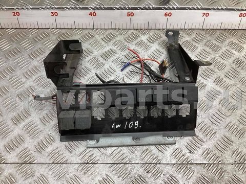 Блок реле Mercedes Vario, 1996 г., OEM A0045451005, арт. A815373
