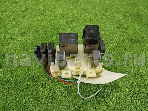 Блок реле Mitsubishi Pajero Sport, 2002 г., OEM MR122496, арт. D12688