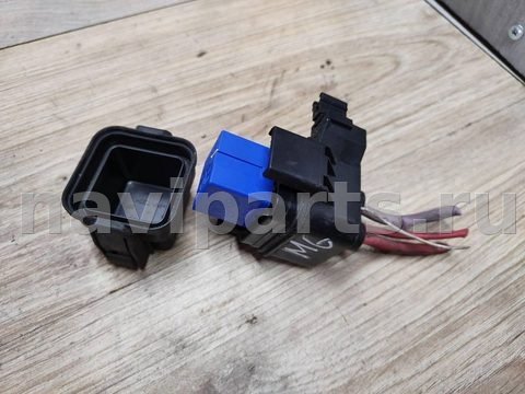 Блок реле Renault Scenic, 2011 г., OEM 8200351488, арт. M6-112