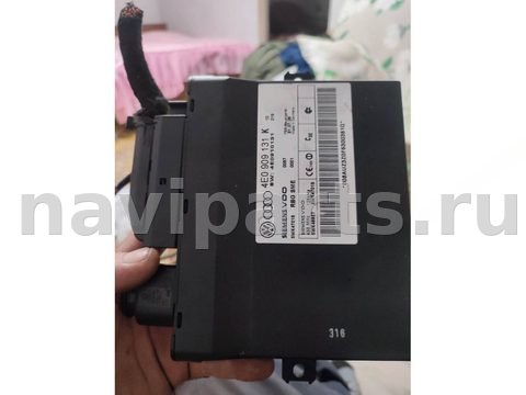 Блок управления бесключевым доступом Audi A8 D3 (S8), 2006 г., OEM 4E0909131K, арт. 008001