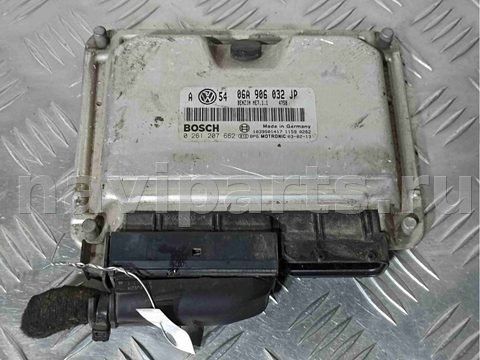 Блок управления двигателем Volkswagen Golf, 1998 г., OEM 06a906032jp, арт. 015357