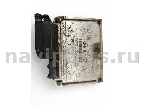 Блок управления двигателем Volkswagen Golf, 2002 г., OEM 036906032D, арт. 105664620, фото 2