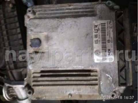 Блок управления двигателем Volkswagen Golf, 2003 г., арт. 4121, фото 2