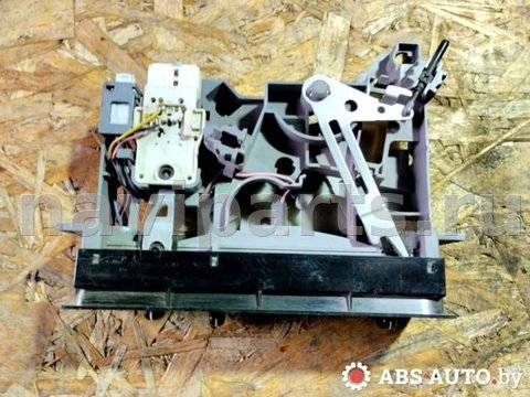 Блок управления печки/климат-контроля Mazda 323, 1997 г., OEM 5G20, арт. 65318085, фото 3