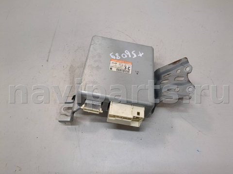 Блок управления рулевой рейки Toyota Auris E150, 2006 г., OEM 8965002400, арт. 20789803