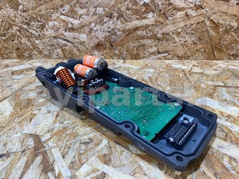 Блок управления рулевой рейки Audi Q7, 2022 г., OEM 4N0909144C, арт. 39370481