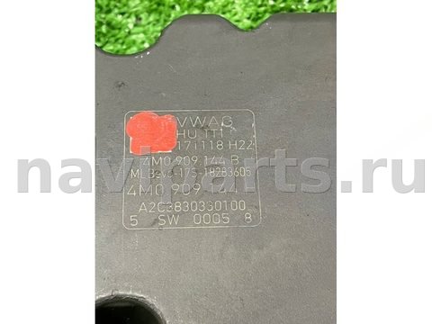 Блок управления рулевой рейки Audi Q7 4M, 2018 г., OEM 4M0909144B, арт. 49389, фото 5
