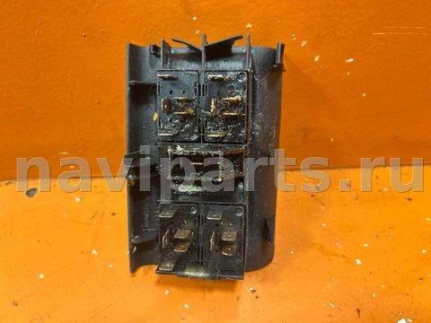 Блок управления стеклоподъёмниками Audi A4, 1995 г., OEM 8D1959515B, арт. 01023816, фото 2