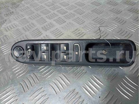 Новое Peugeot 307, 2004 г., OEM 532697045, арт. 024066