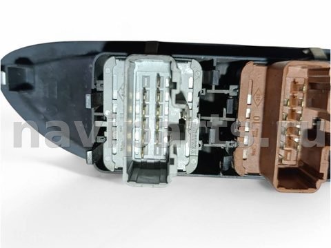 Блок управления стеклоподъёмниками Renault Laguna, 2006 г., арт. 105661220, фото 5