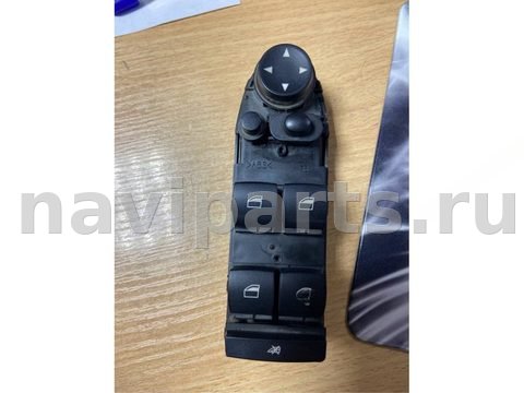 Новое BMW 5 E60/E61, 2004 г., OEM 61319122111, арт. 2035