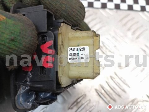 Блок управления стеклоподъёмниками Renault Captur, 2015 г., OEM 10023903, арт. A0779_3, фото 5