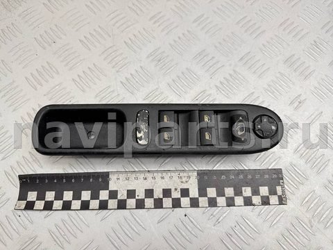 Новое Peugeot 207, 2006 г., OEM 9654859977, арт. A44825
